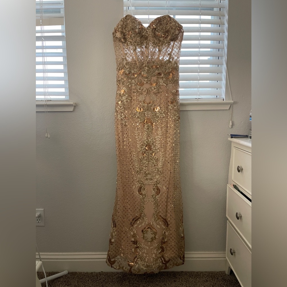 Women’s Formal Gold Sparkly Dress